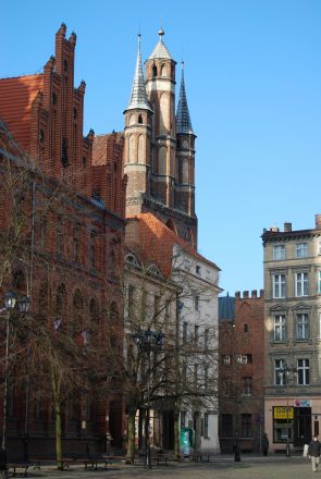 Marie himmelfärds kyrka. Här ligger Anna Wasa begraven. Fram till 1700-talets slut var kyrkan luthersk.