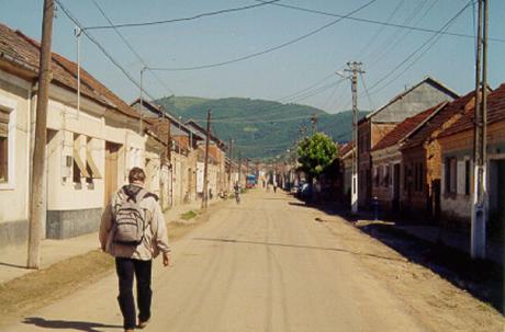 Vandringen upp mot Gernik har inletts.