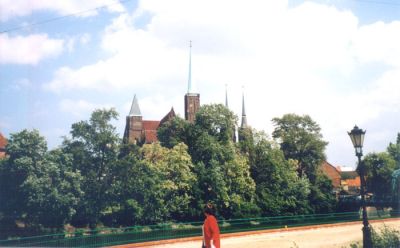 Utsikt över Ostrów Tumski (Dom-ön) från Sand-ön.